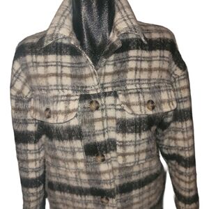 Universal Thread Cream and Black Plaid Wool Blend Shacket XS